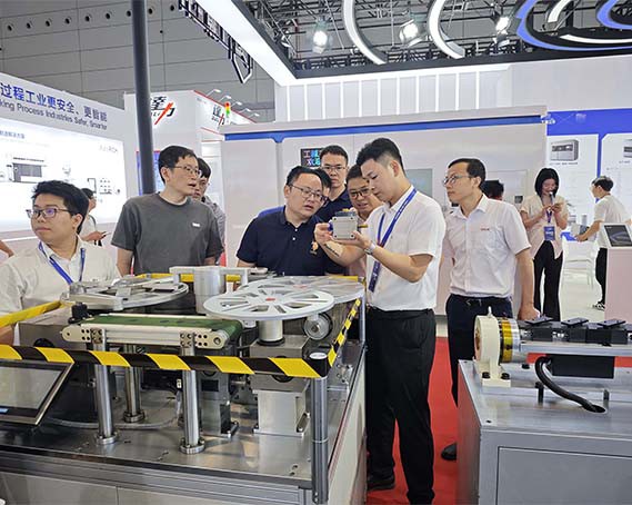 Giga Precision debiuters na CIBF 2025: Przełom w krajowej technologii Precisi...